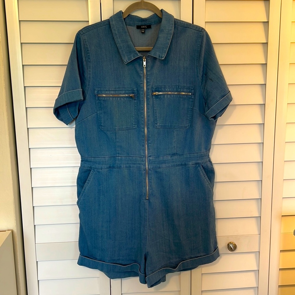 Denim jean romper collar zip down size 2XL